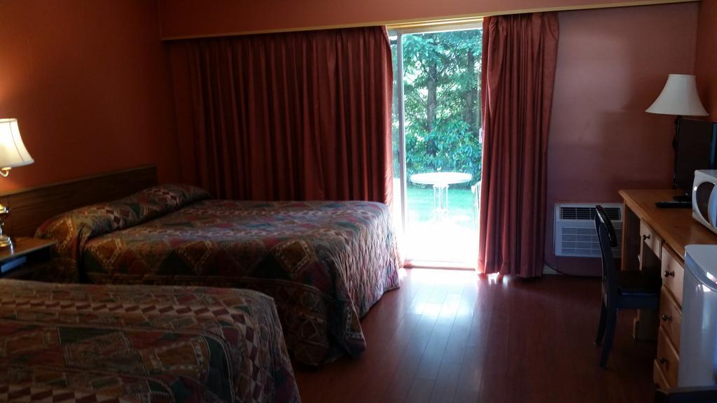 Timberlodge Rv & Campground Port Alberni Ruang foto