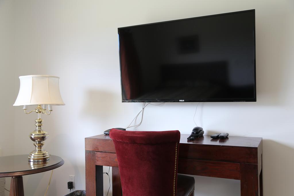 Timberlodge Rv & Campground Port Alberni Bagian luar foto