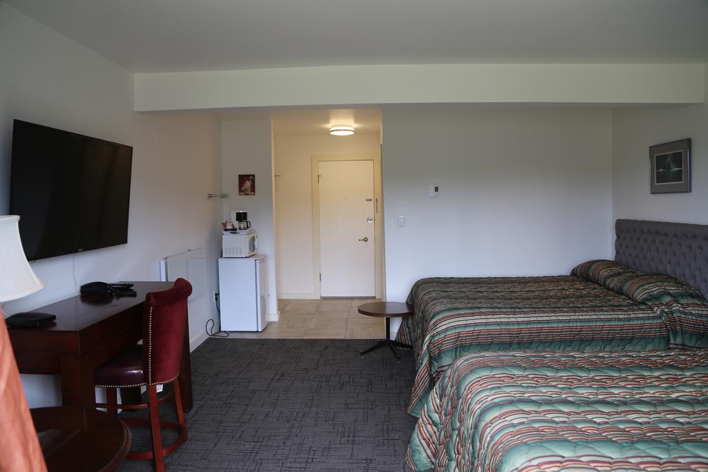 Timberlodge Rv & Campground Port Alberni Bagian luar foto