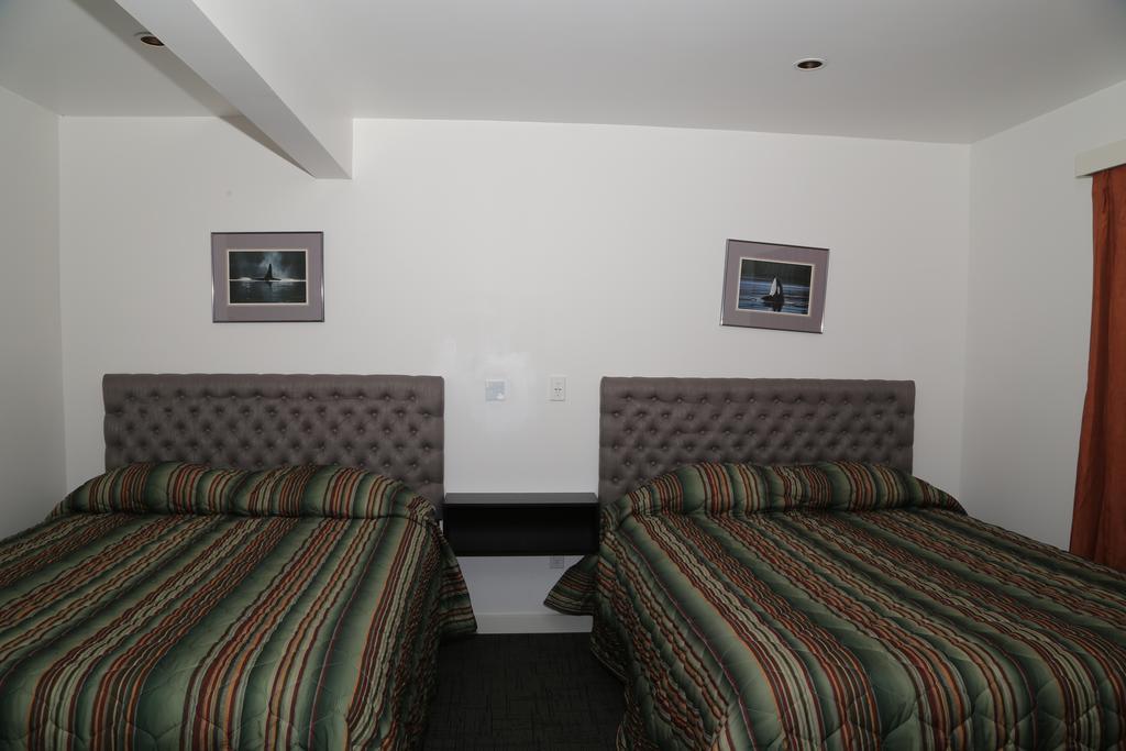 Timberlodge Rv & Campground Port Alberni Bagian luar foto