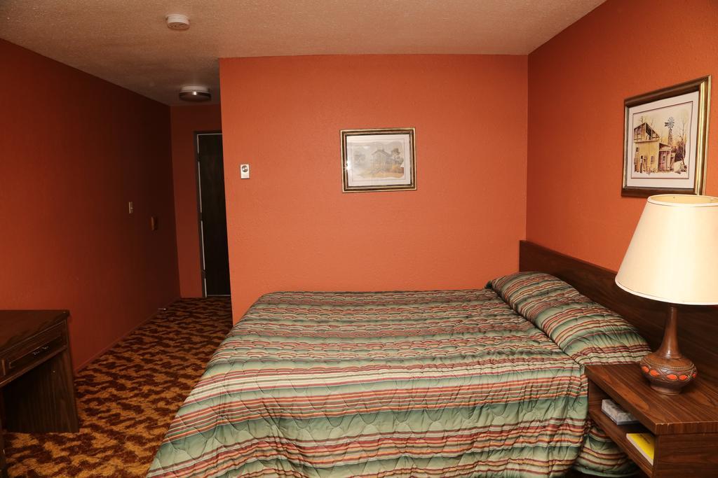 Timberlodge Rv & Campground Port Alberni Bagian luar foto